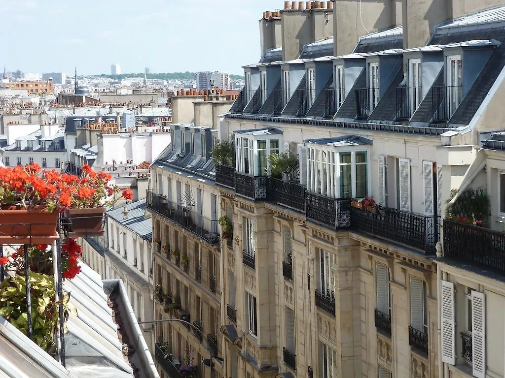 ***  Helussi Hotel Parigi Francia