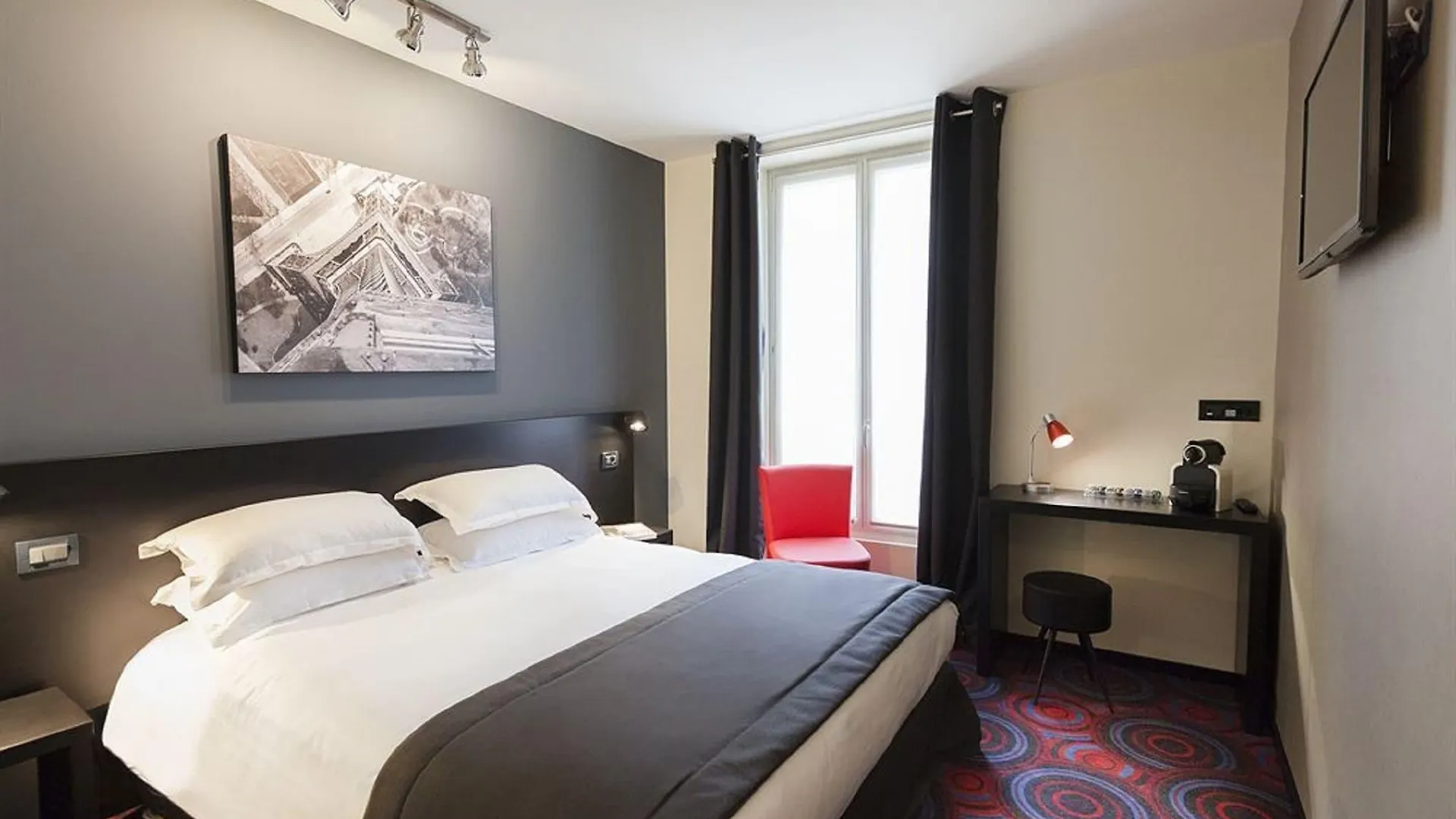 Helussi Hotel Paris