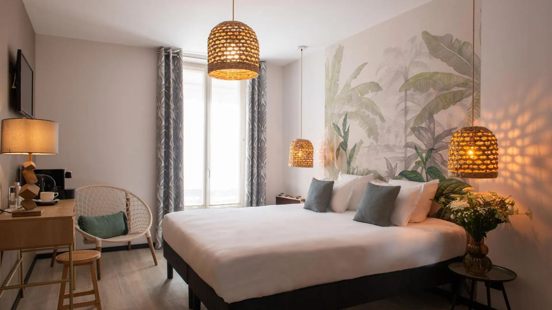 Helussi Hotel Paryż 3*,  Francja
