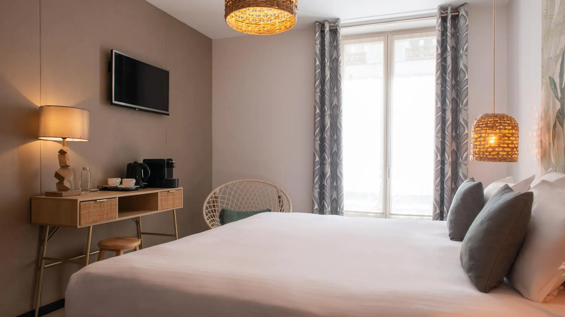 Helussi Hotel Paryż